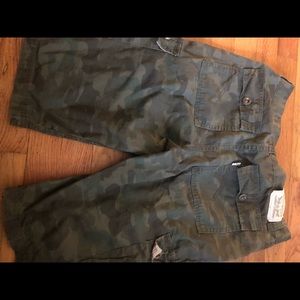 Camouflaged print Shorts